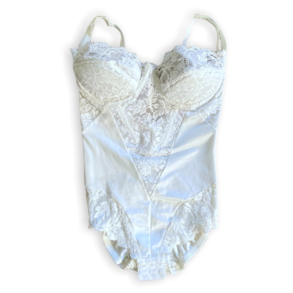 Vintage 70s Lingerie Body Suit with Lace Accents Fleur de Lace by Smoothie 34C